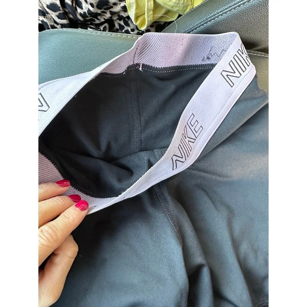 Nike pro shorts small